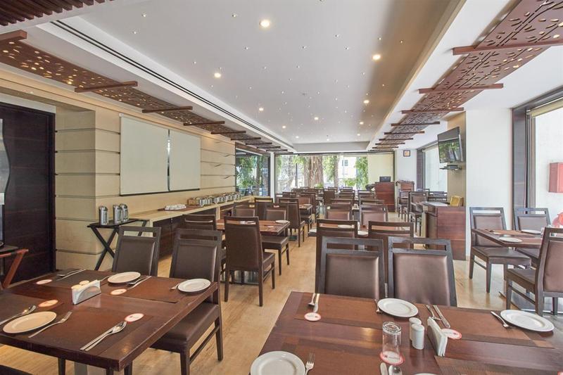 普纳塔拉瓦德克拉克酒店 浦那 外观 照片