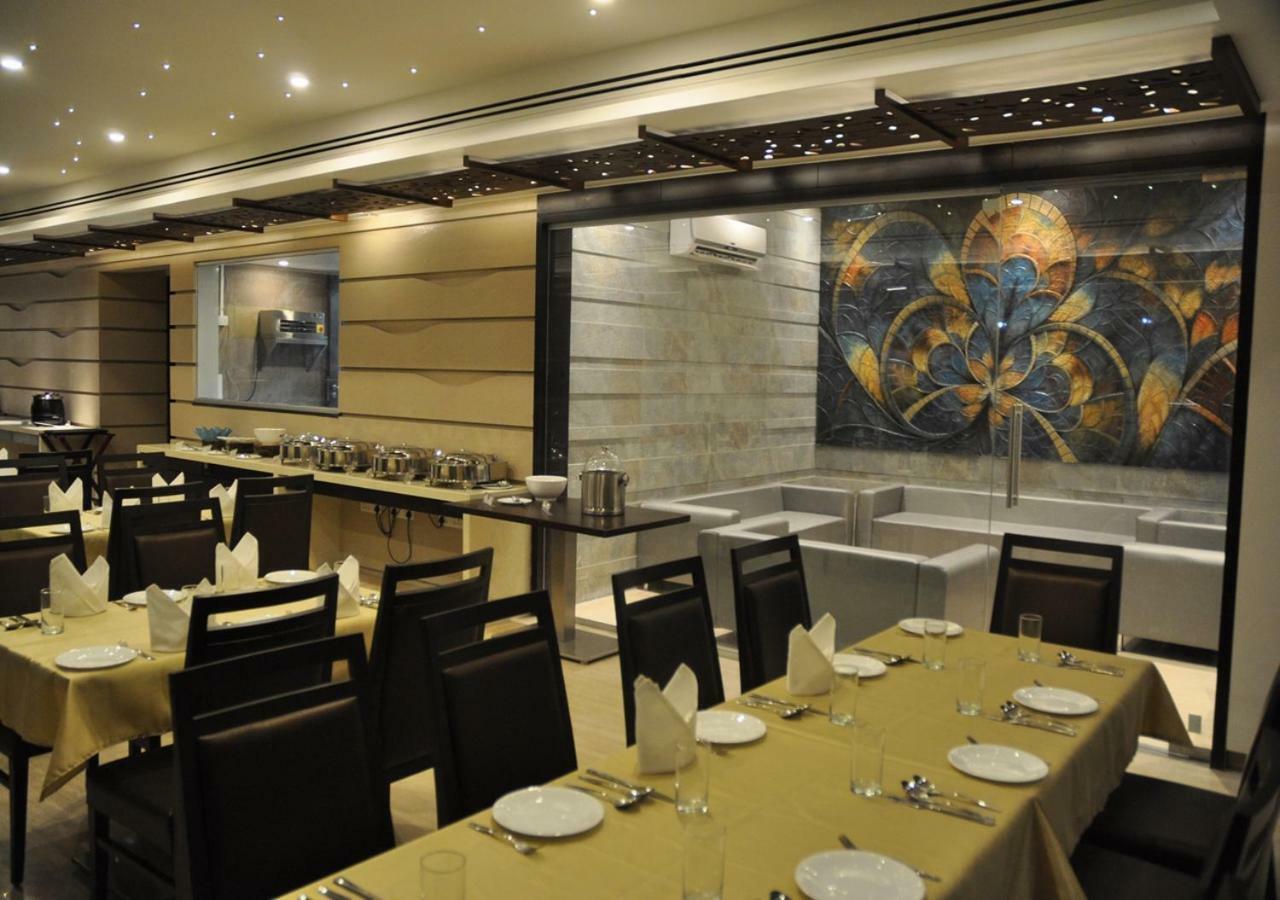 普纳塔拉瓦德克拉克酒店 浦那 外观 照片